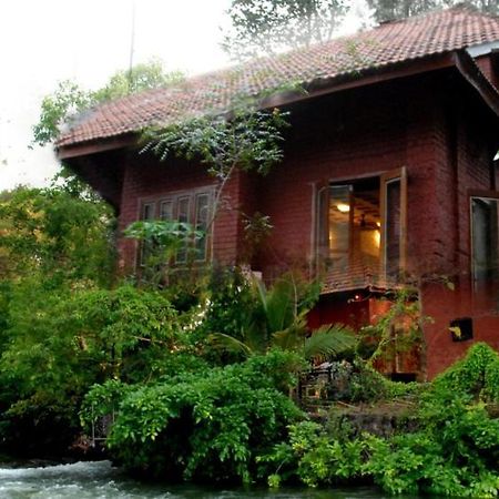 The Rippling Edge - River Front Property คาร์จัต ภายนอก รูปภาพ