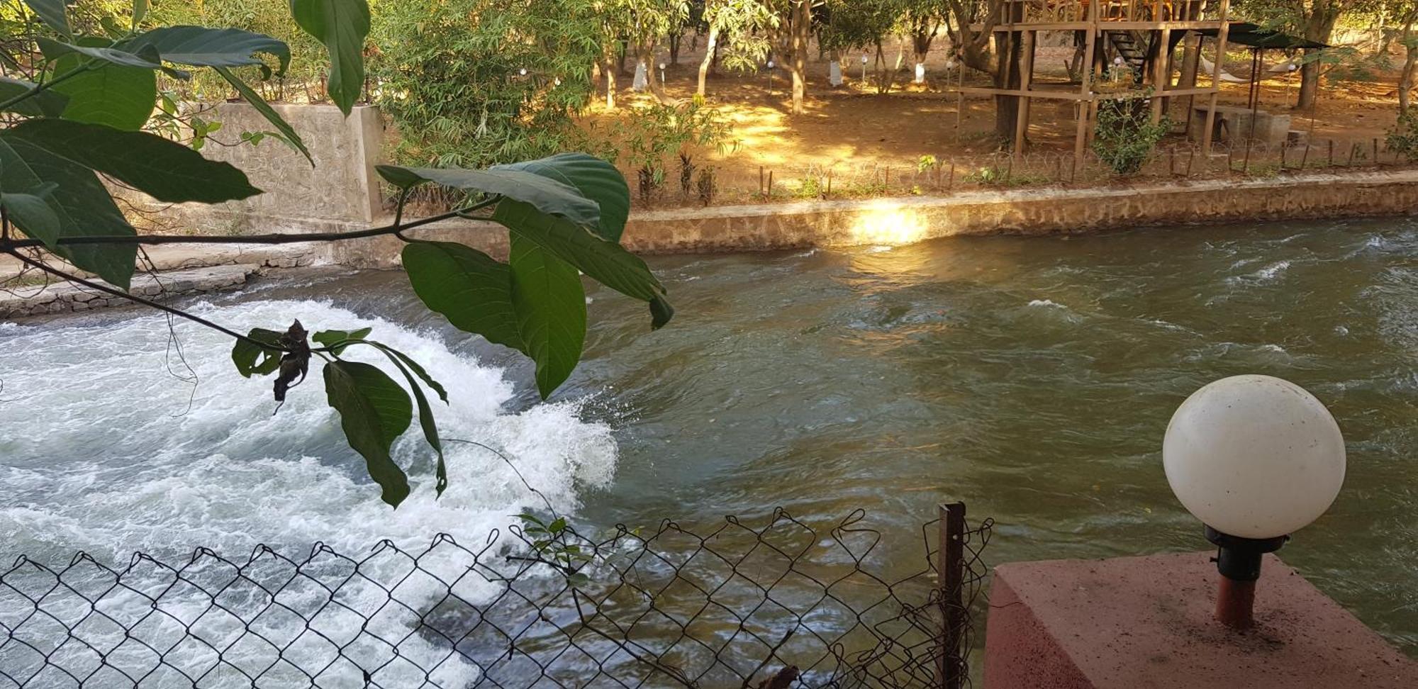 The Rippling Edge - River Front Property คาร์จัต ภายนอก รูปภาพ